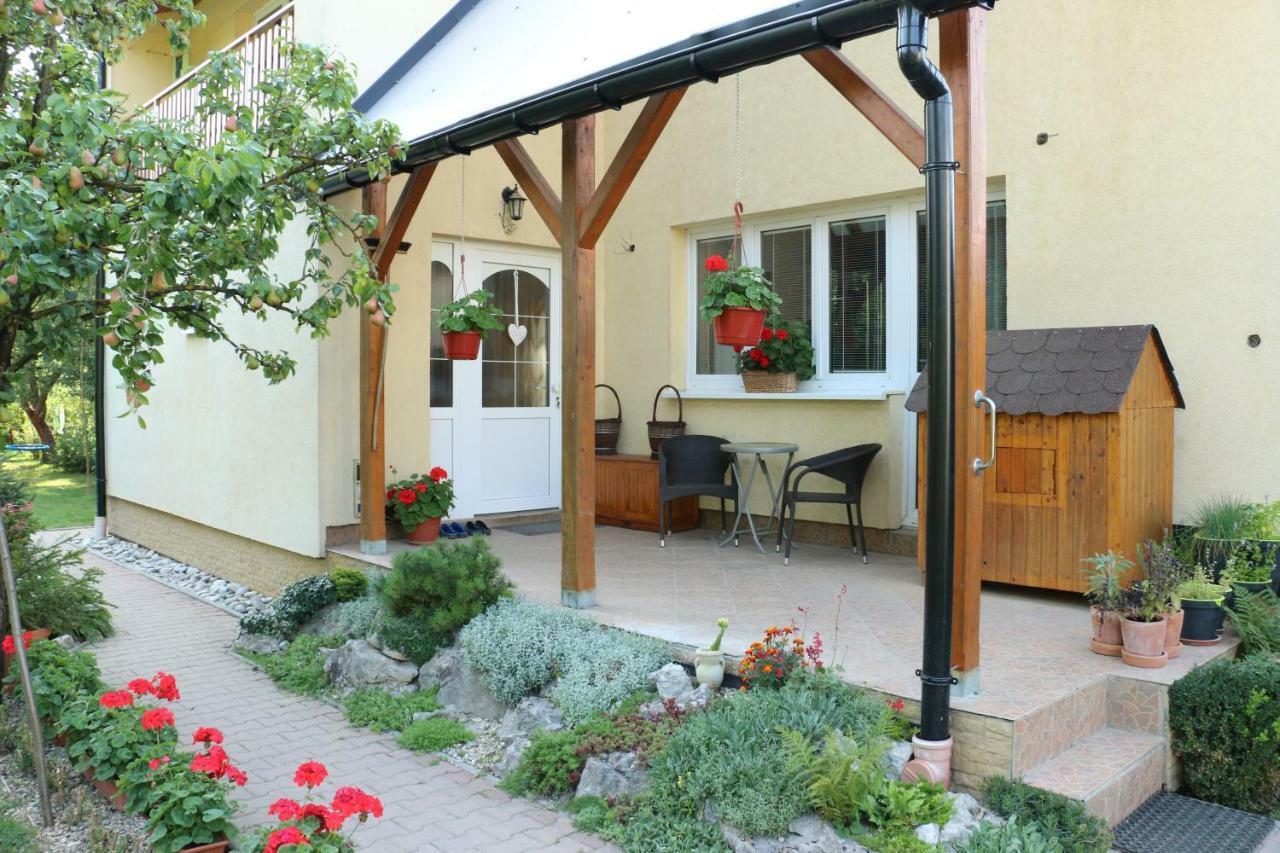 Ferienwohnung Privat Cerenica Belusa Exterior foto