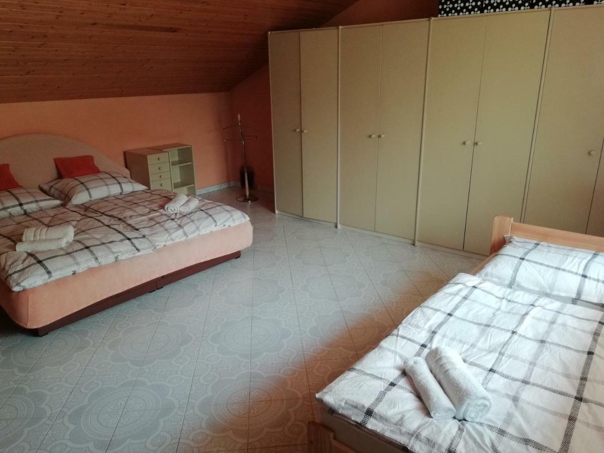 Ferienwohnung Privat Cerenica Belusa Exterior foto